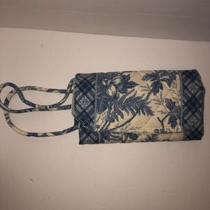 Vera Bradley crossbody bag/wallet
